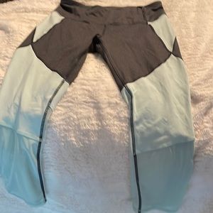 Calia crop leggings size M; never worn